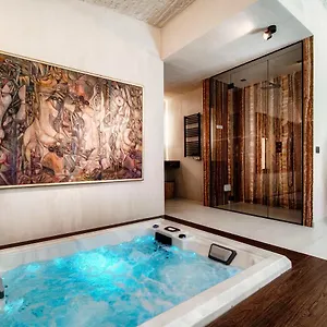 Lorodellago - The House Of Travelers Apartment